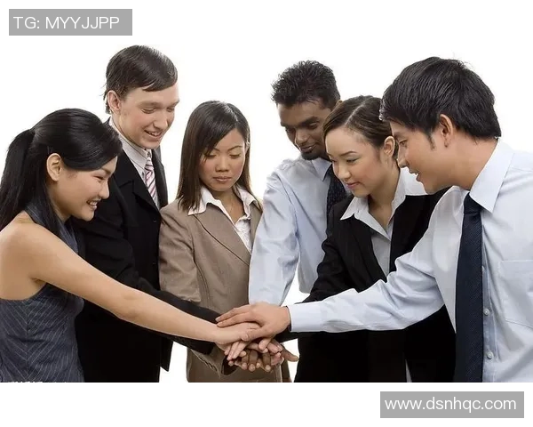 重庆羽毛球队在邀请赛中的团队协作表现分析与点评